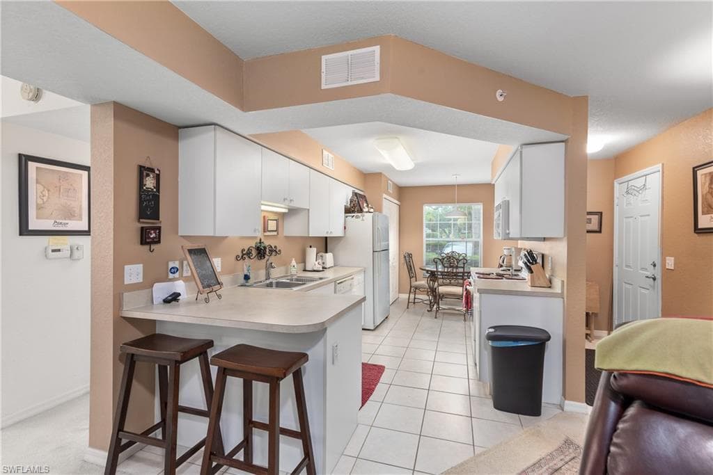 25727 LAKE AMELIA WAY 105-5
