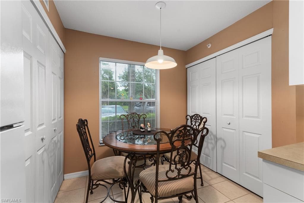 25727 LAKE AMELIA WAY 105-9