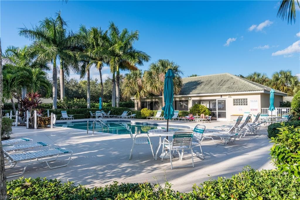 25727 LAKE AMELIA WAY 105-20