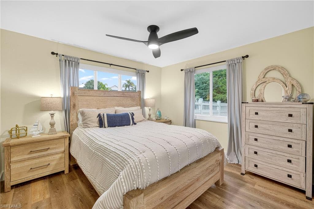 1643 Bunting LN, SANIBEL FL 33957-18