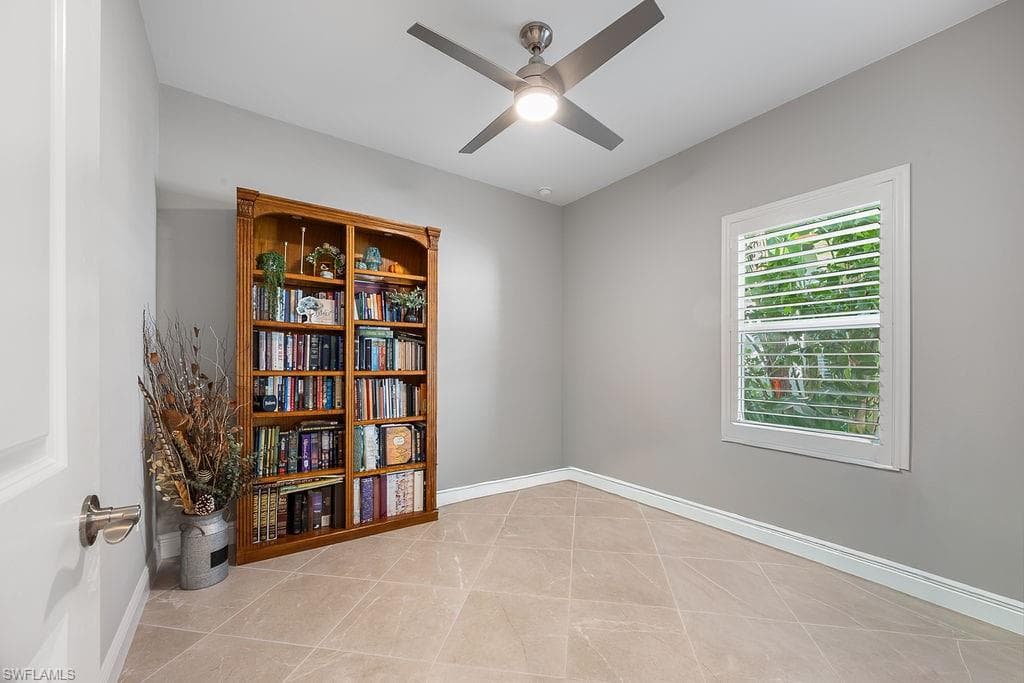 4584 Centaurus CIR, NAPLES FL 34120-8