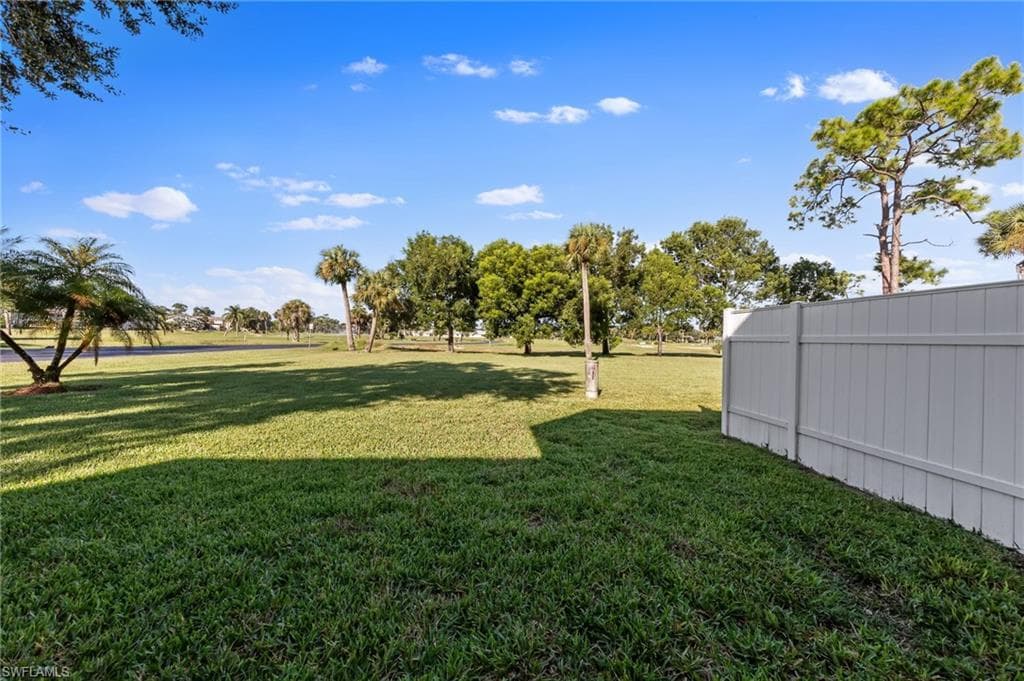 102 E Greens BLVD, LEHIGH ACRES FL 33936-28