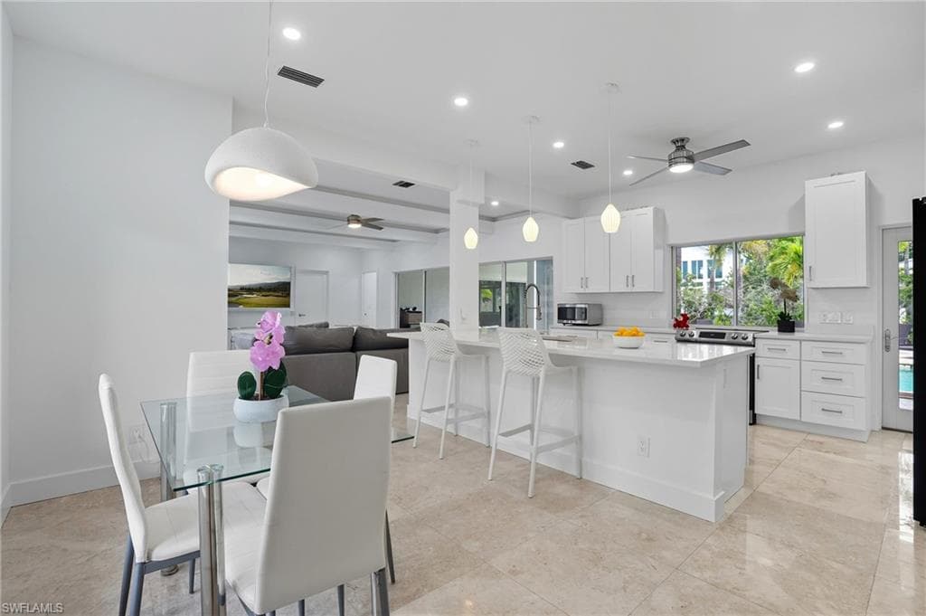 5122 Starfish AVE, NAPLES FL 34103-6