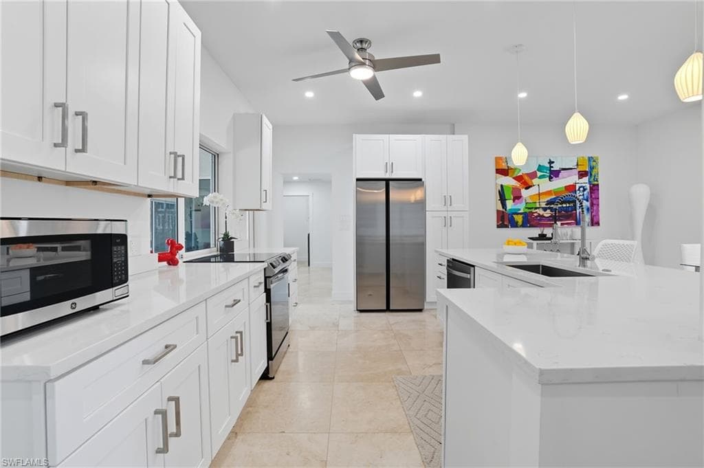 5122 Starfish AVE, NAPLES FL 34103-9