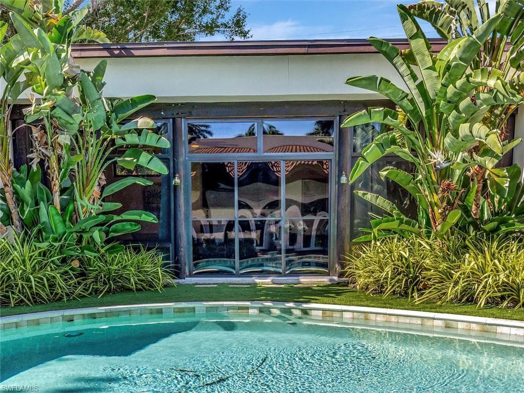 1291 Caloosa DR-31