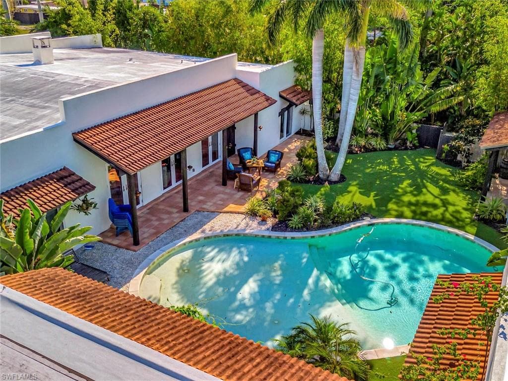 1291 Caloosa DR-7