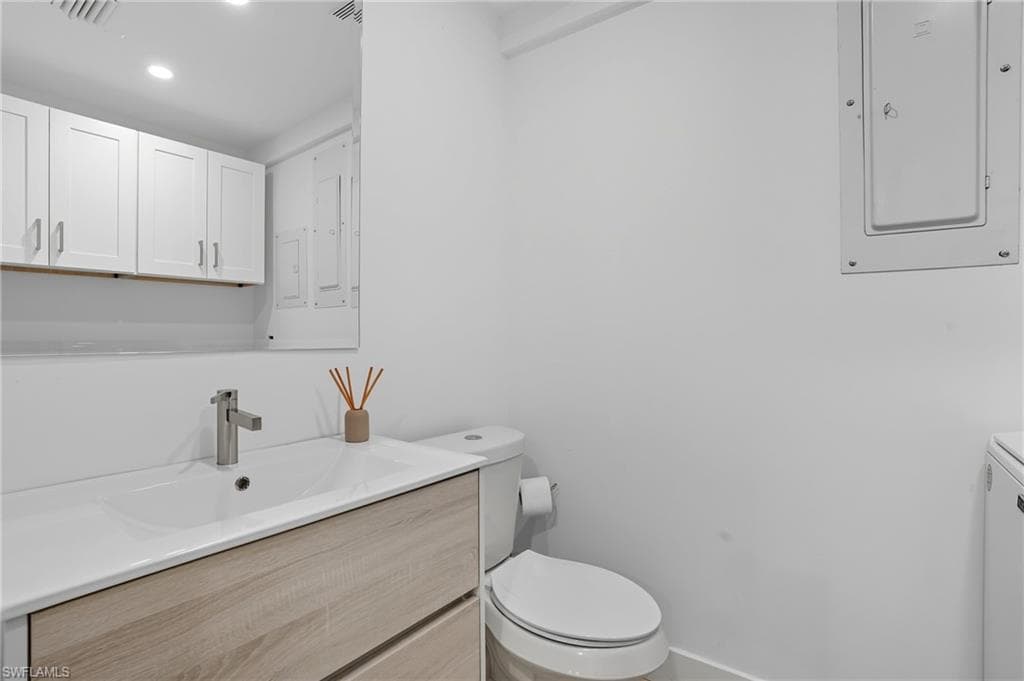 5122 Starfish AVE, NAPLES FL 34103-22