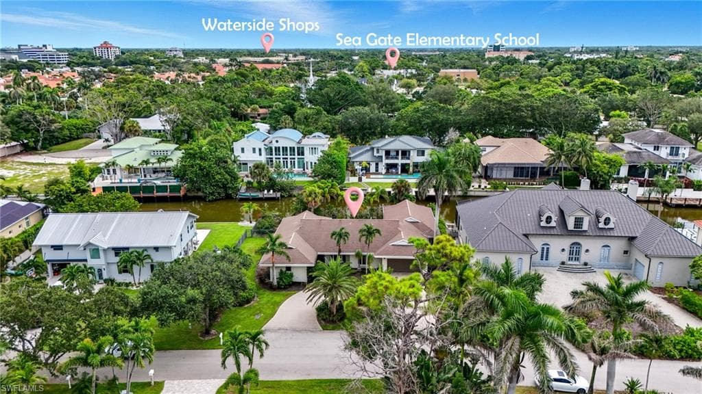 5122 Starfish AVE, NAPLES FL 34103-2