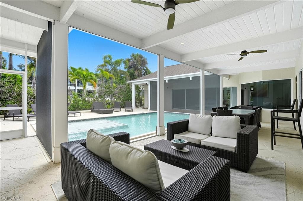 5122 Starfish AVE, NAPLES FL 34103-4