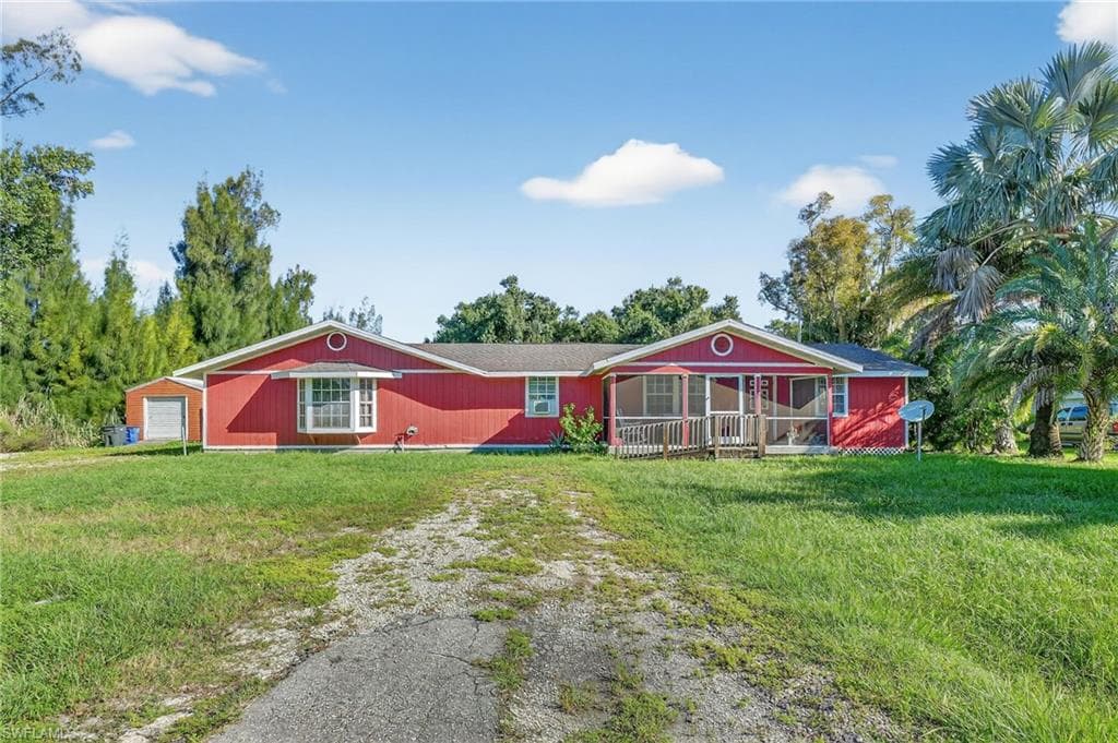245 Hubbard AVE, NORTH FORT MYERS FL 33917-31