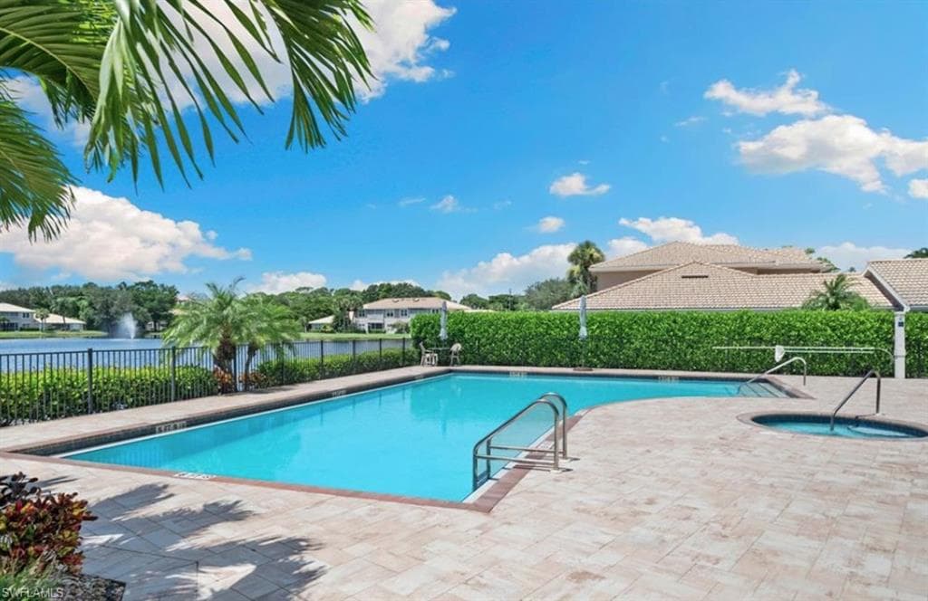 306 Emerald Bay CIR # 8, NAPLES FL 34110-46