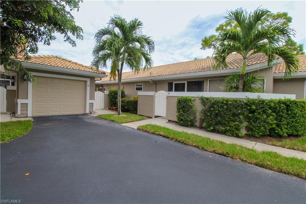 306 Emerald Bay CIR # 8, NAPLES FL 34110-6