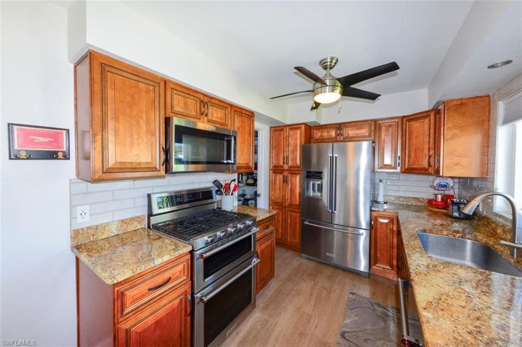 5313 Malaluka CT, CAPE CORAL FL 33904-10
