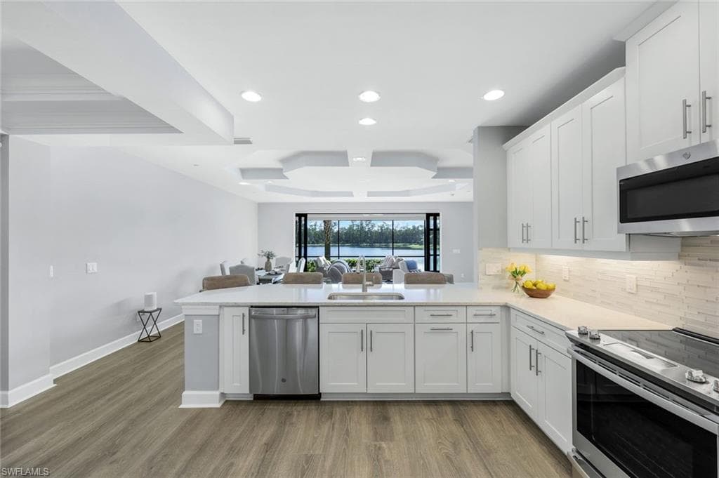 9641 Montelanico LOOP # 103, NAPLES FL 34119-7