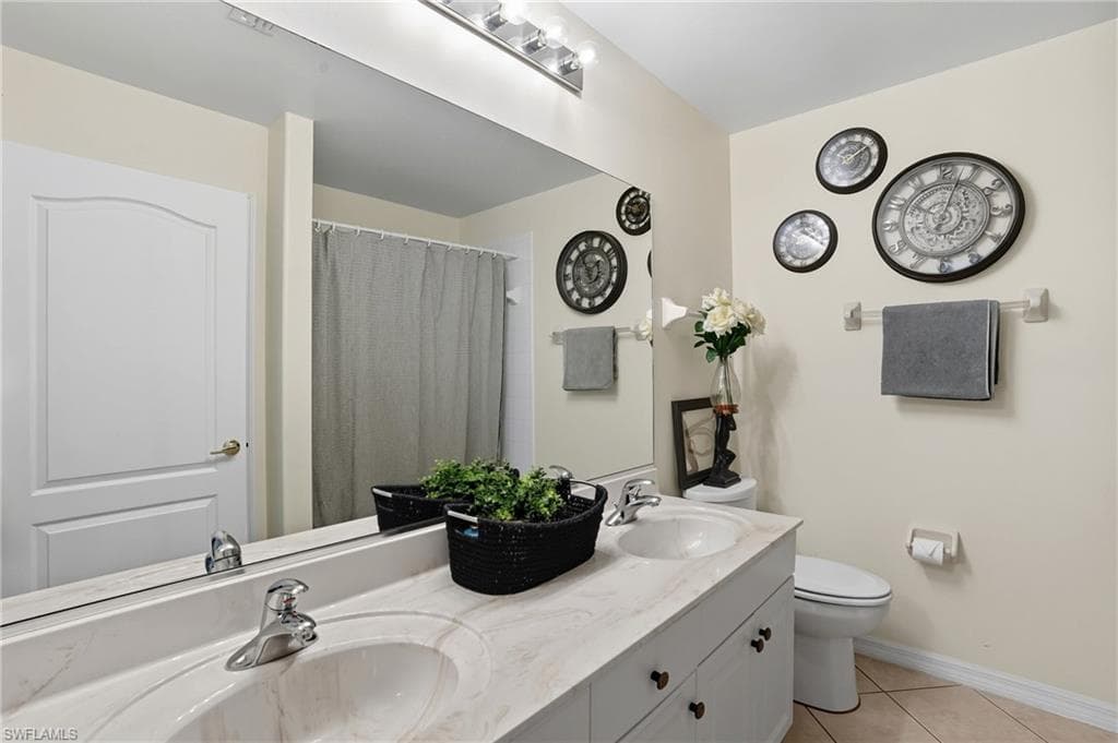 4577 Fairloop RUN, LEHIGH ACRES FL 33973-28