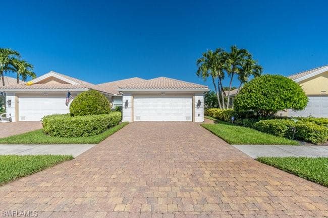 7819 Ionio CT, NAPLES FL 34114-1