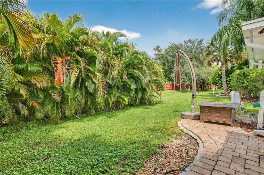 5720 Maplewood CT, FORT MYERS FL 33905-25