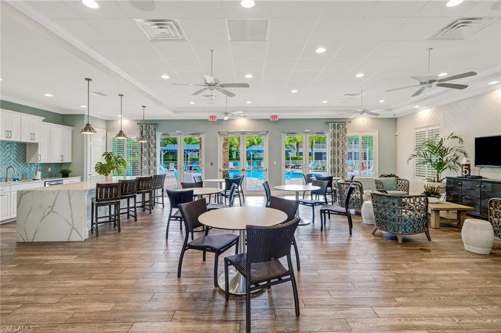 6973 Avalon CIR # 1403, NAPLES FL 34112-27