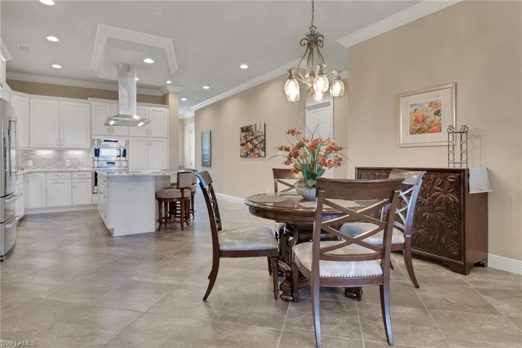 21450 Strada Nuova CIR # A301, ESTERO FL 33928-4