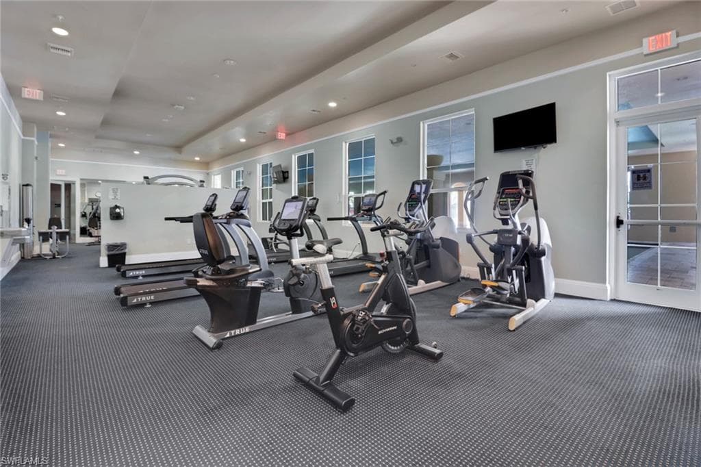 21450 Strada Nuova CIR # A301, ESTERO FL 33928-37