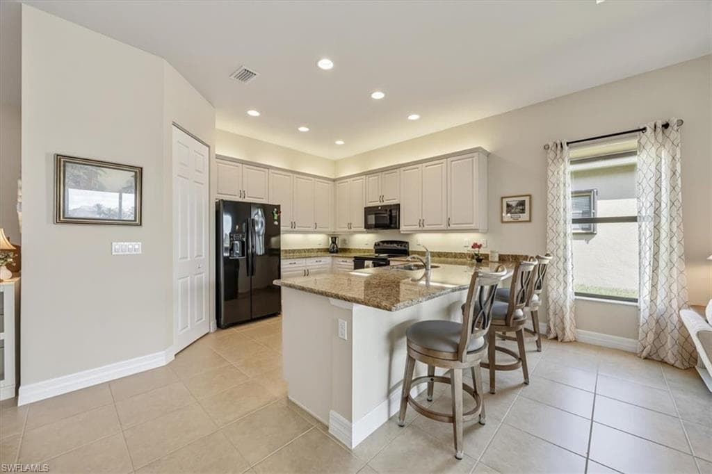 13466 Sumter LN, NAPLES FL 34109-8