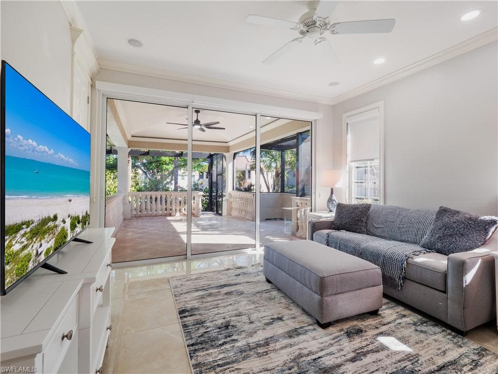 1266 Par View DR, SANIBEL FL 33957-22