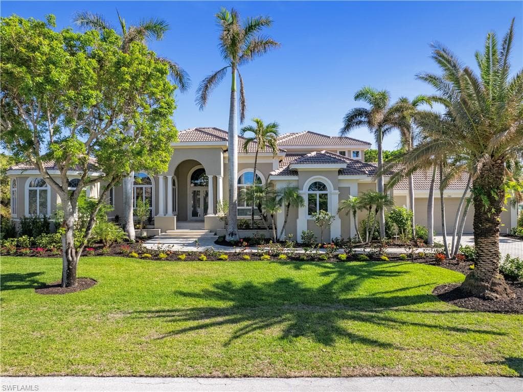 1266 Par View DR, SANIBEL FL 33957-46
