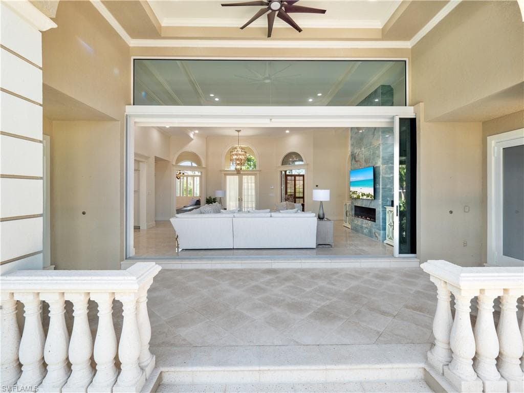 1266 Par View DR, SANIBEL FL 33957-19
