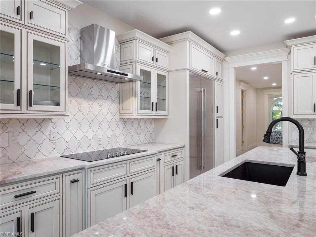 1266 Par View DR, SANIBEL FL 33957-10