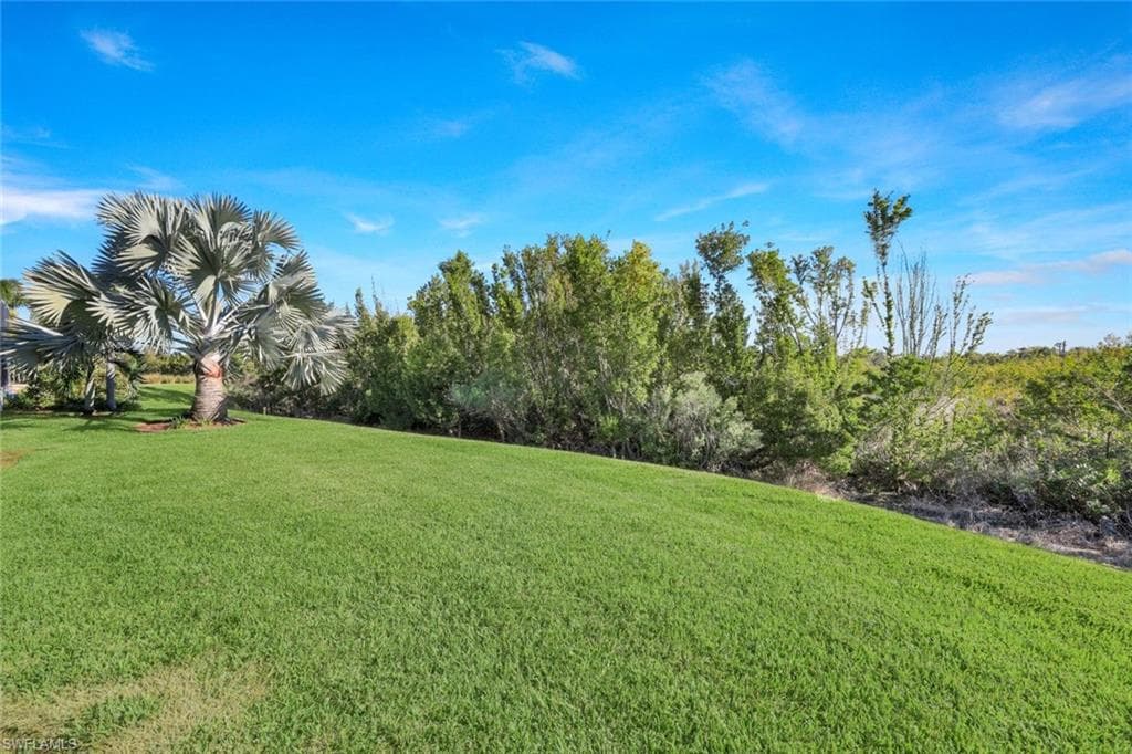 8602 Big Mangrove DR, FORT MYERS FL 33908-30