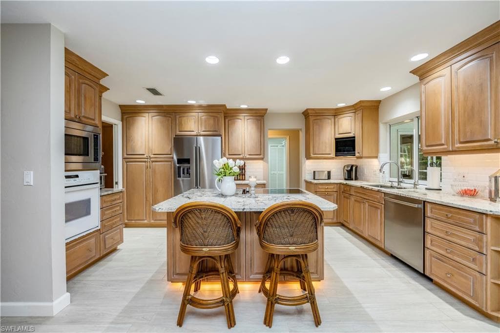 5520 Cynthia LN, NAPLES FL 34112-2