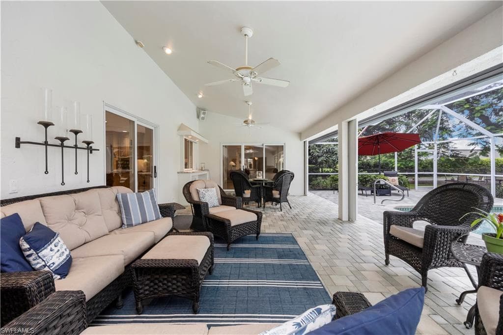 5520 Cynthia LN, NAPLES FL 34112-18