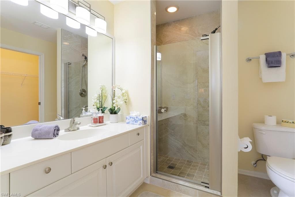 337 Robin Hood CIR # 204, NAPLES FL 34104-6