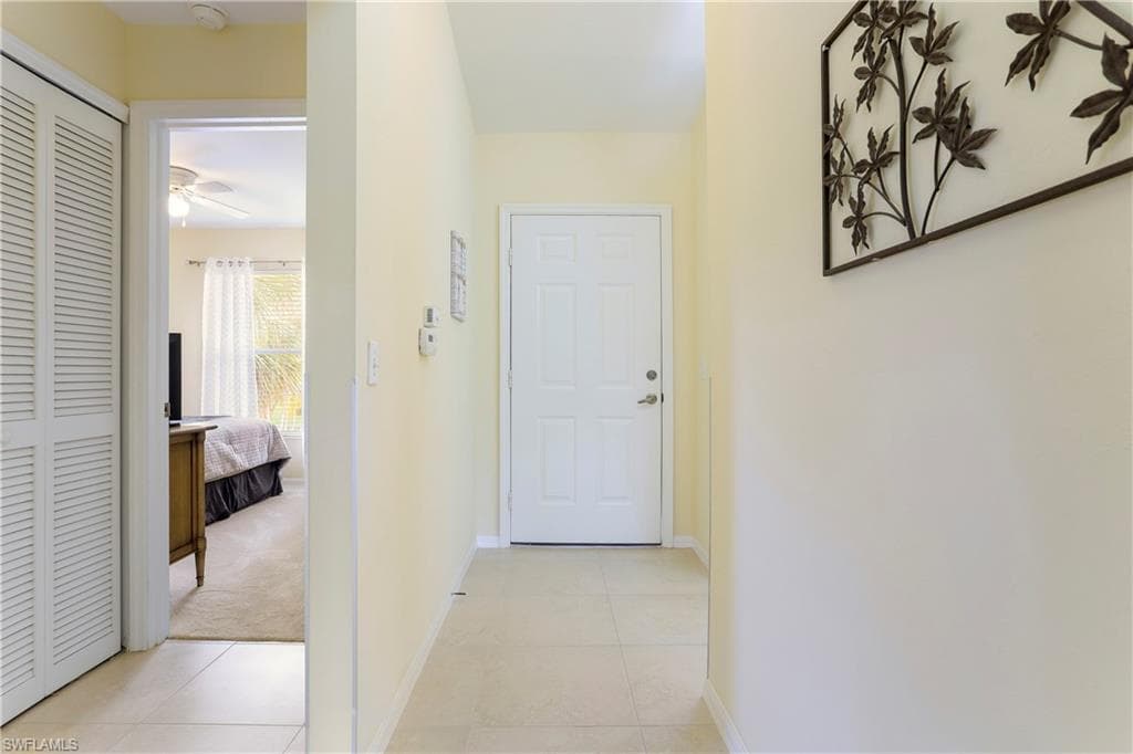 337 Robin Hood CIR # 204, NAPLES FL 34104-10