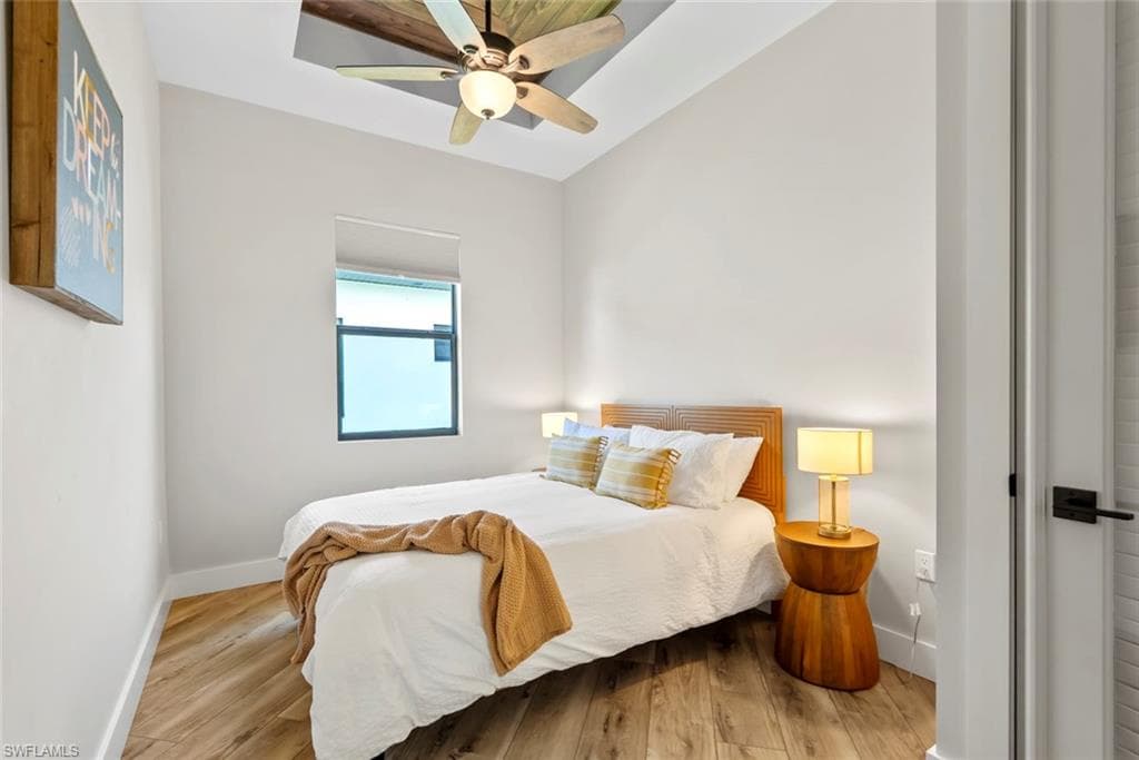 3530 Hibiscus AVE, NAPLES FL 34104-18