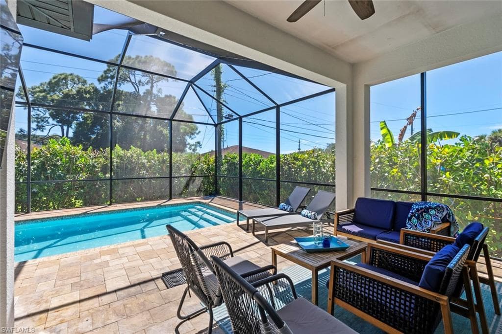 3530 Hibiscus AVE, NAPLES FL 34104-38