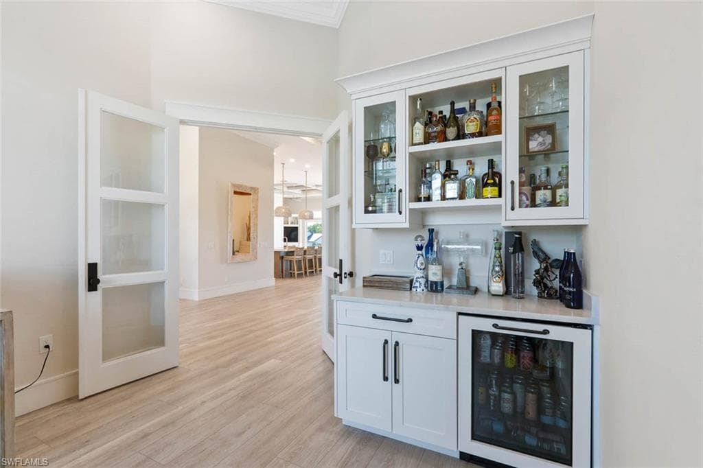 250 6th ST, BONITA SPRINGS FL 34134-19