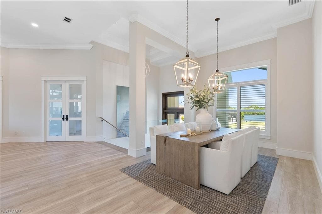 250 6th ST, BONITA SPRINGS FL 34134-8