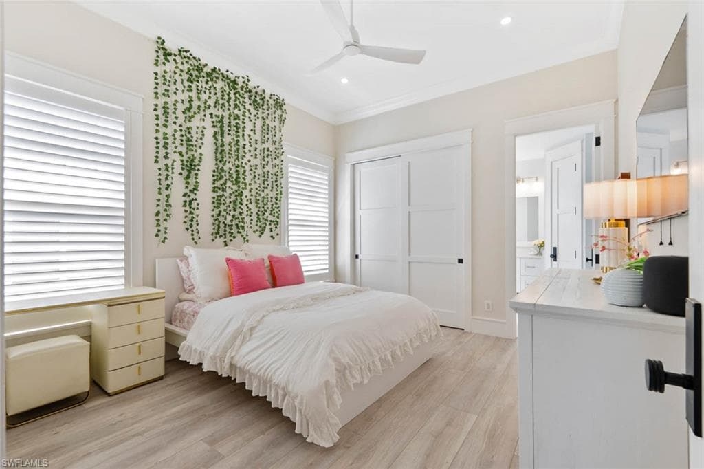 250 6th ST, BONITA SPRINGS FL 34134-23