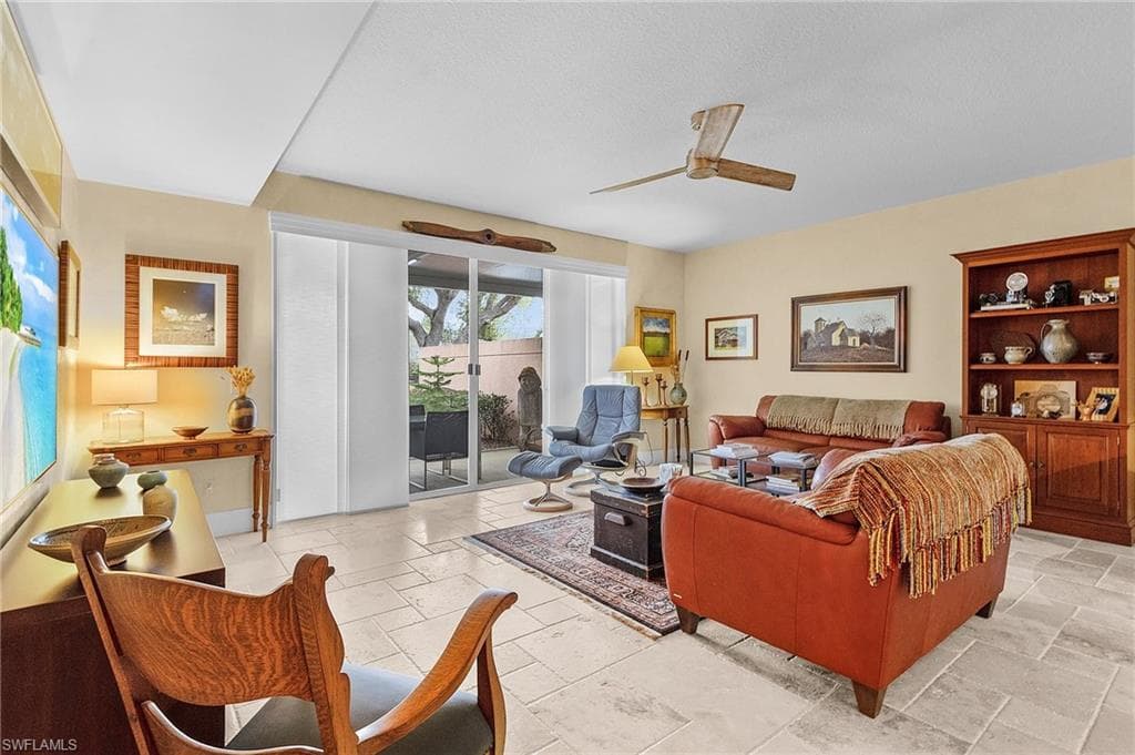 5677 Cove CIR # 47, NAPLES FL 34119-5