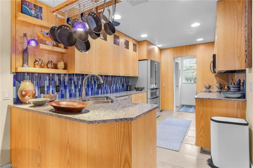 5677 Cove CIR # 47, NAPLES FL 34119-7