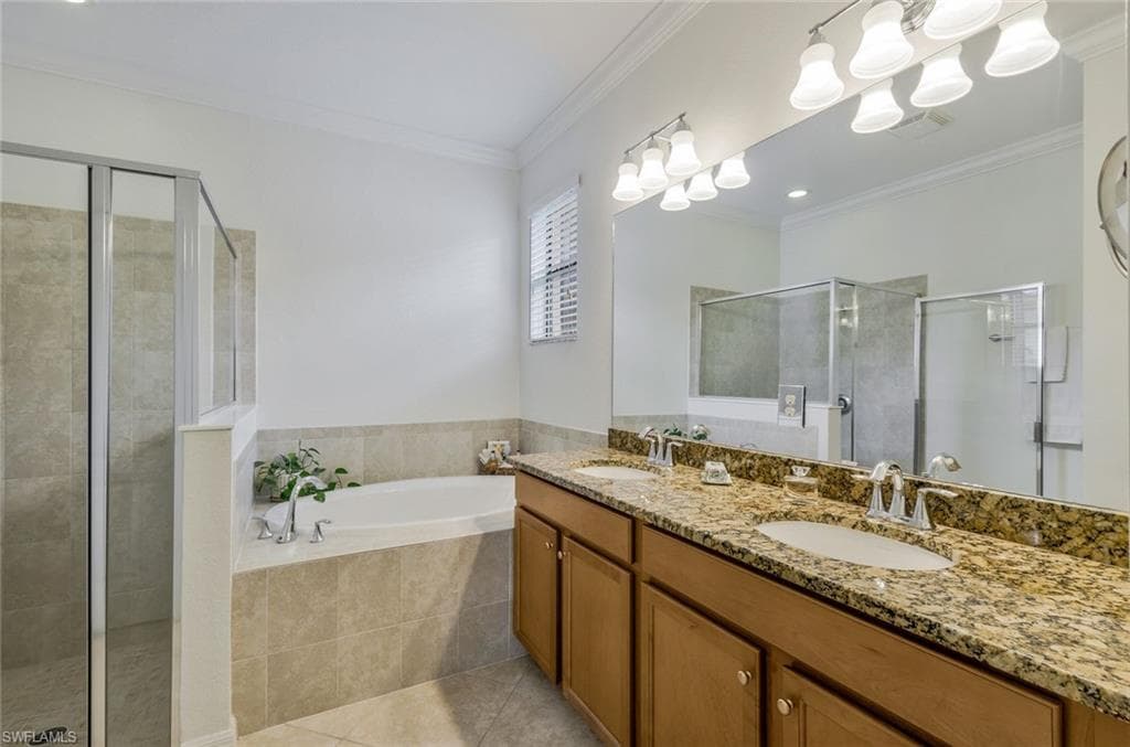 3645 Treasure Cove CT, NAPLES FL 34114-30