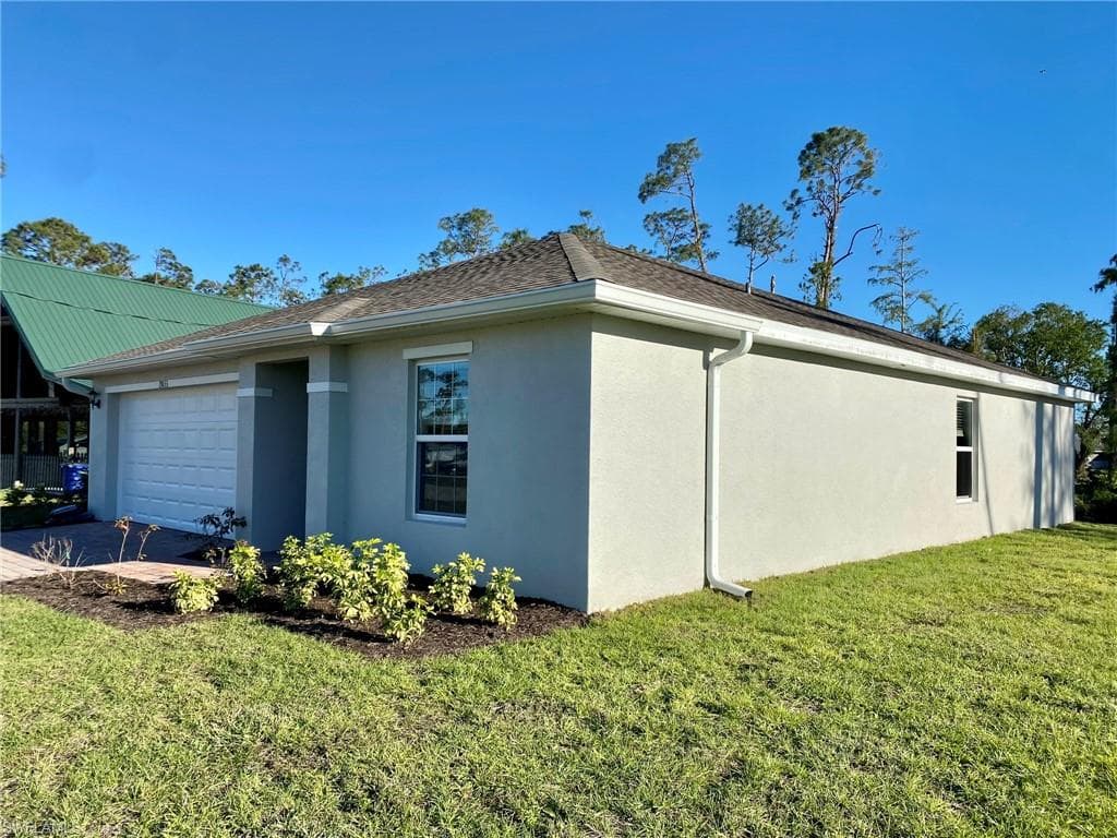 19033 Bartow BLVD, FORT MYERS FL 33967-4