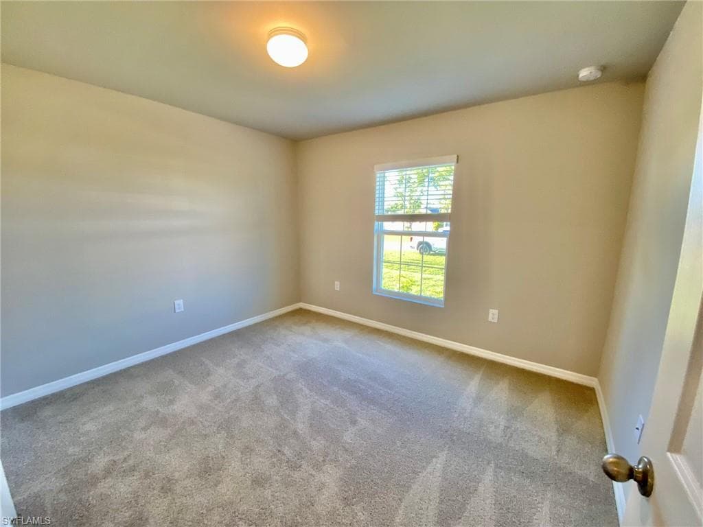 19033 Bartow BLVD, FORT MYERS FL 33967-7