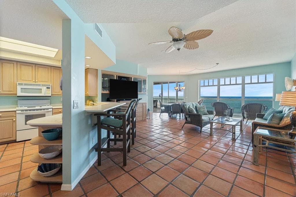 263 Barefoot Beach BLVD # 605, BONITA SPRINGS FL 34134-2