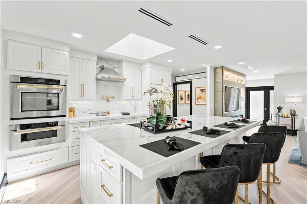 6212 Cocos DR, FORT MYERS FL 33908-12