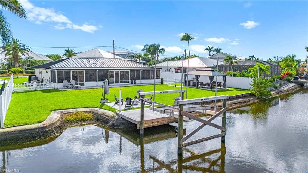 6212 Cocos DR, FORT MYERS FL 33908-40