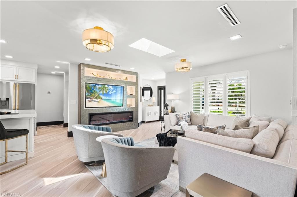 6212 Cocos DR, FORT MYERS FL 33908-10