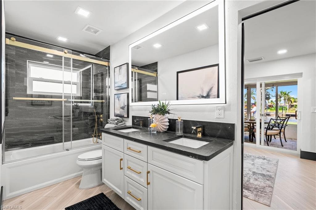 6212 Cocos DR, FORT MYERS FL 33908-20