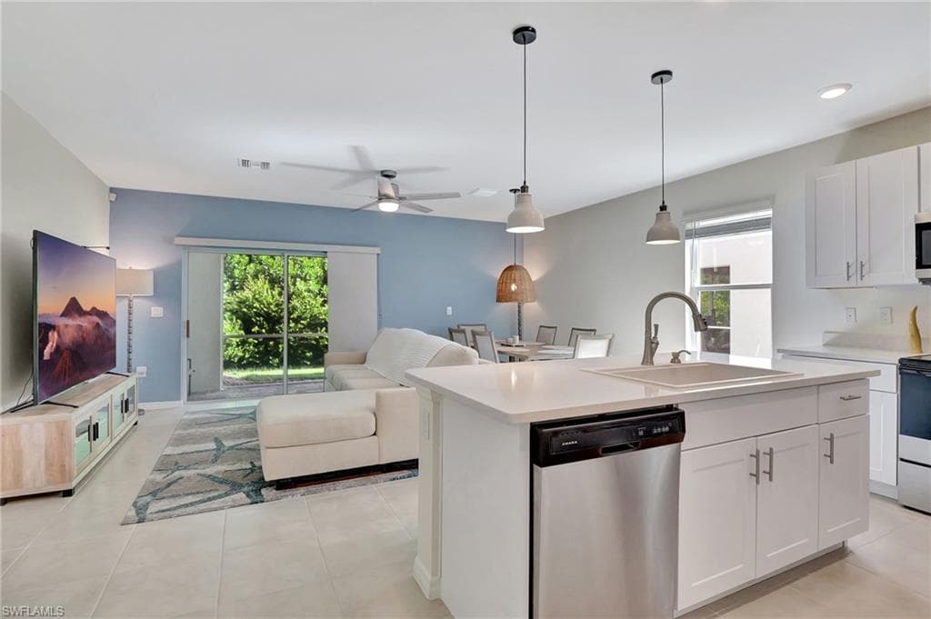 15489 Wildflower CIR, NAPLES FL 34119-1